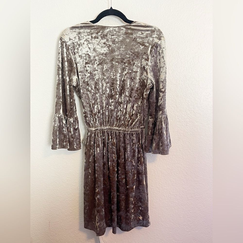 L'AGENCE Dress Riley Crushed Velvet Wrap above the knee Dress -XS - Picture 3 of 10